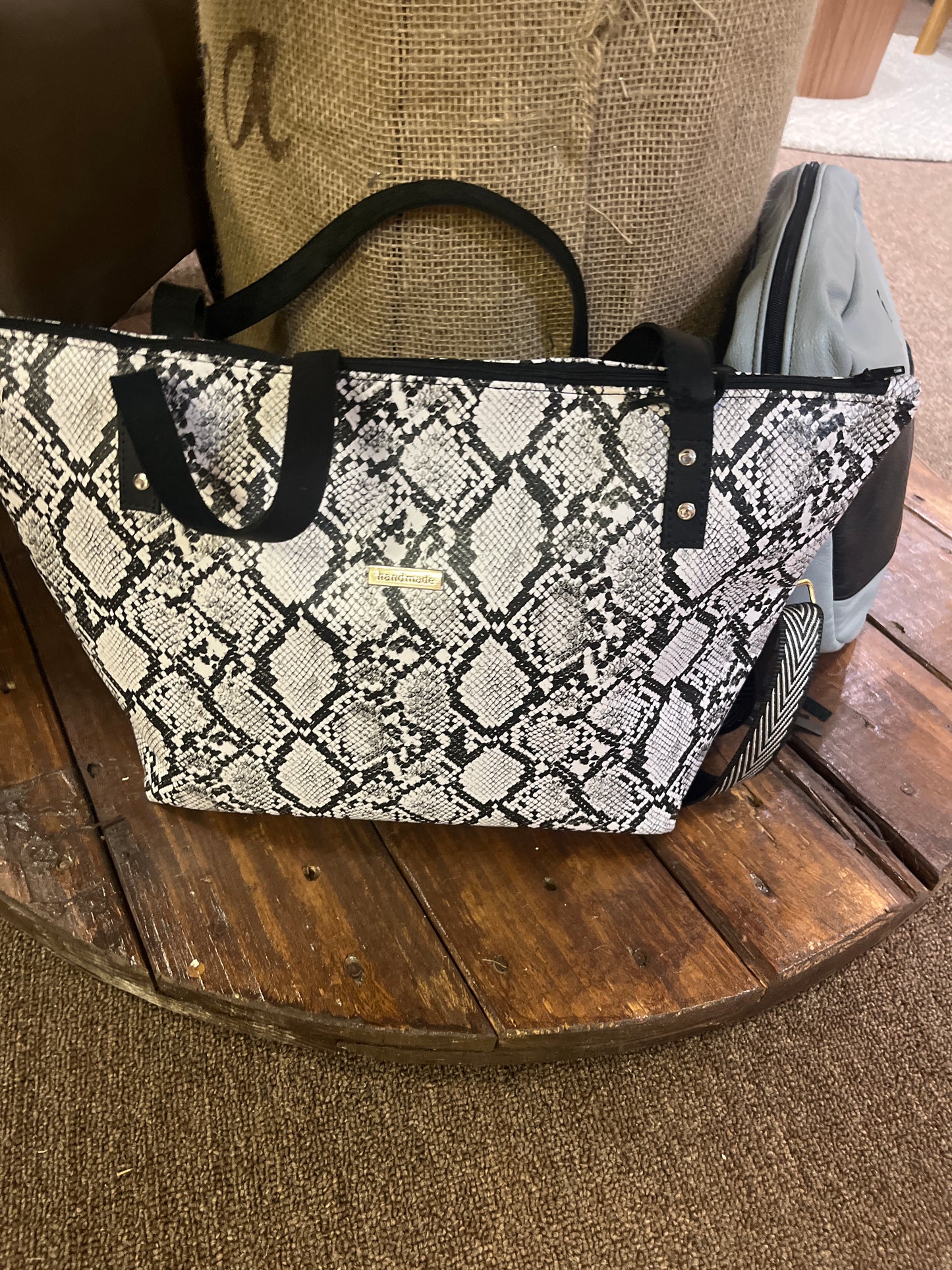 Large handbag snake print