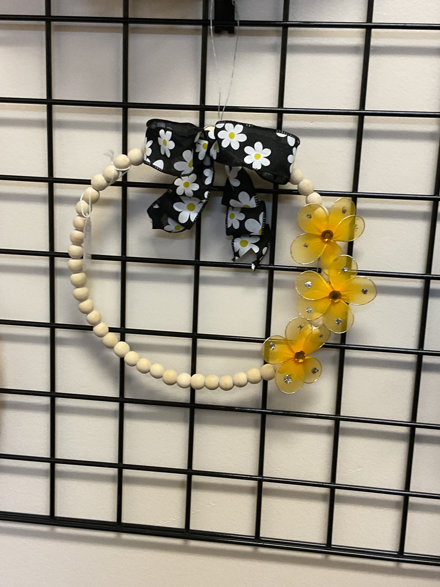 Round bead wreath