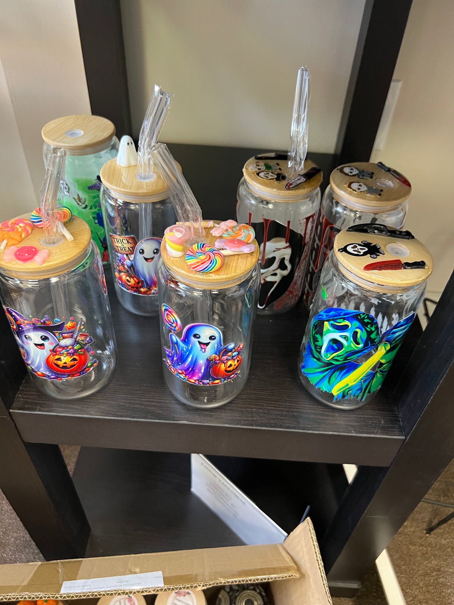 Glass cups with decorative lid