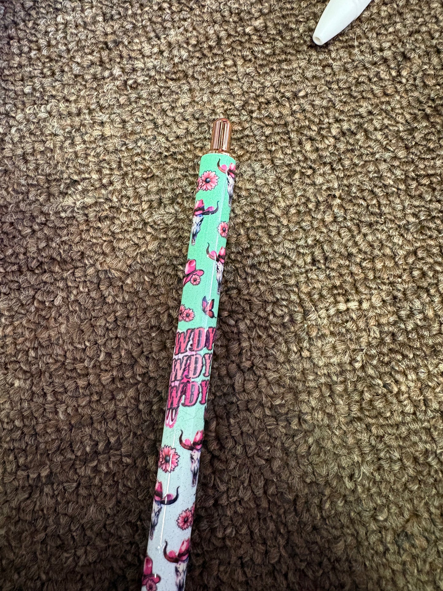 Howdy pen