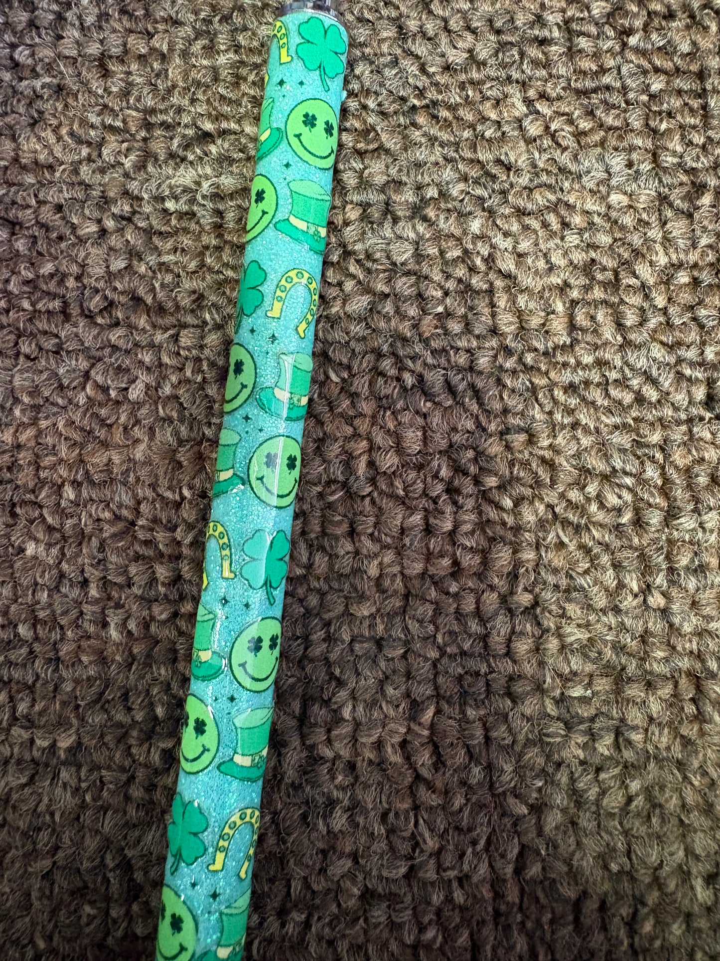 Green st pattys day pen