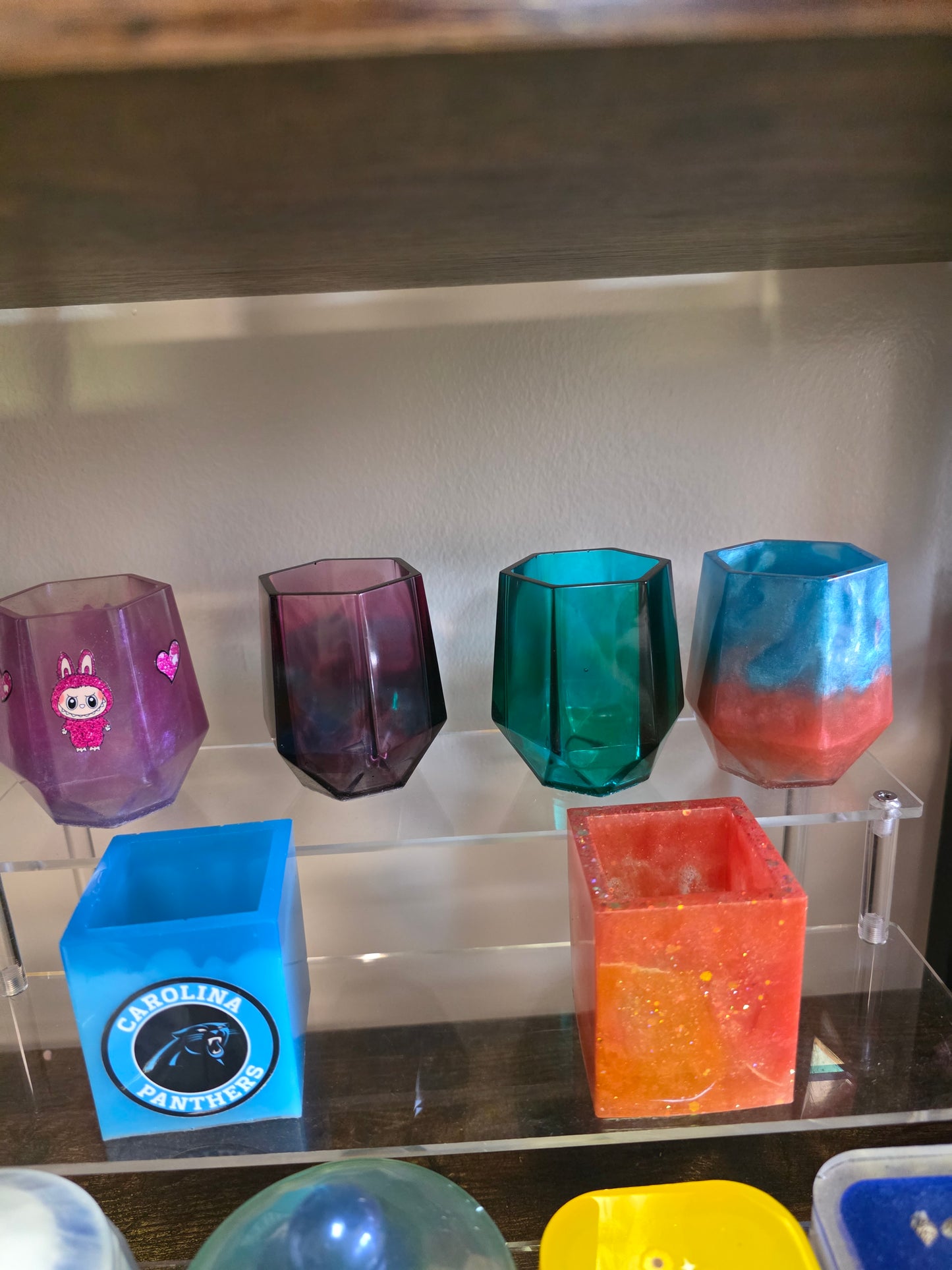 Pen/pencil holders