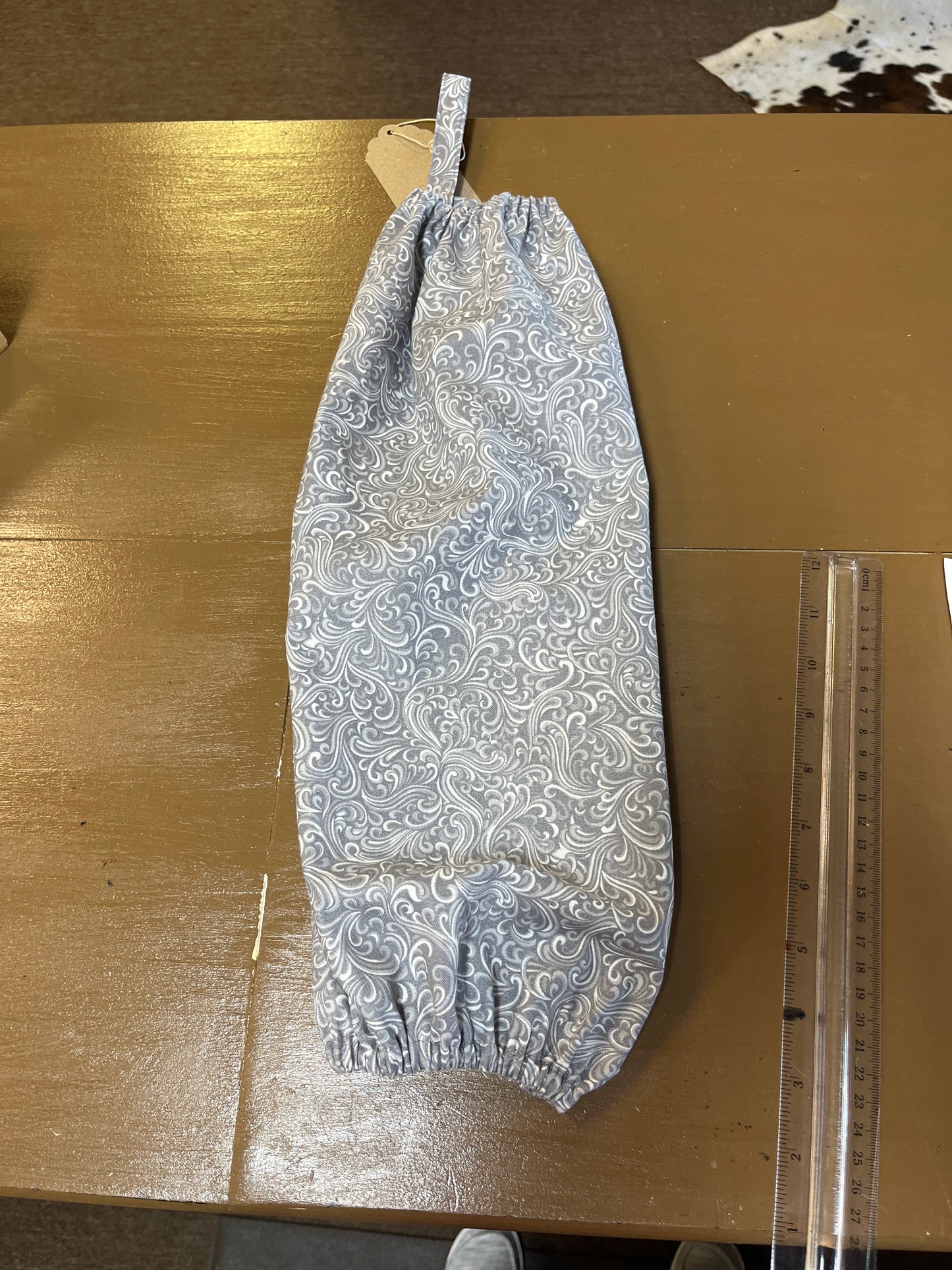 Plastic bag holder