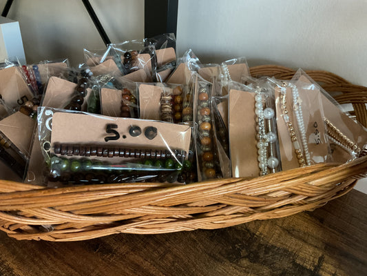 Packaged seed bracelets